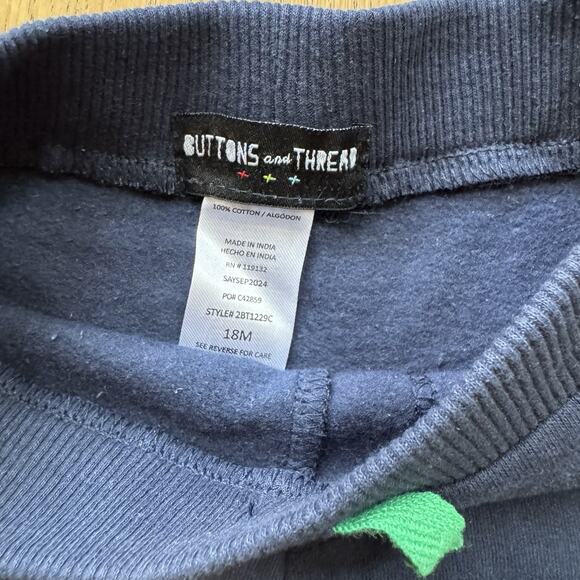 18M Toddler Boys 3PC Set: 2 Tees and 1 Jogger By Buttons & Tread - NWT - Picture 12 of 12